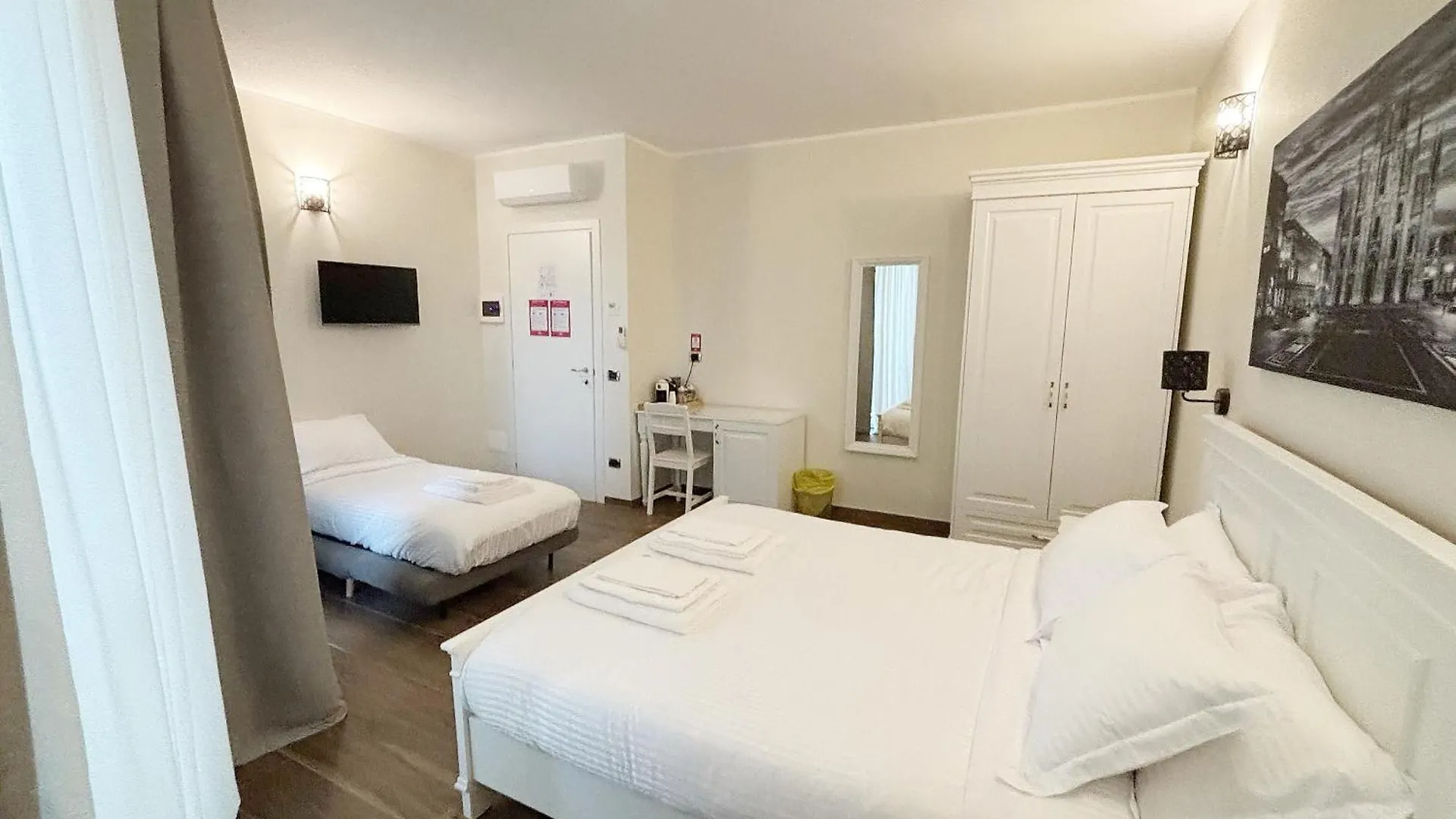 Hotel San Siro House Milán 0*,